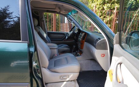Toyota Land Cruiser 100 рестайлинг 2, 2004 год, 1 850 000 рублей, 15 фотография