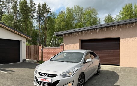 Hyundai i40 I рестайлинг, 2014 год, 1 170 000 рублей, 2 фотография