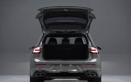 Volkswagen Golf VIII, 2022 год, 2 000 000 рублей, 7 фотография