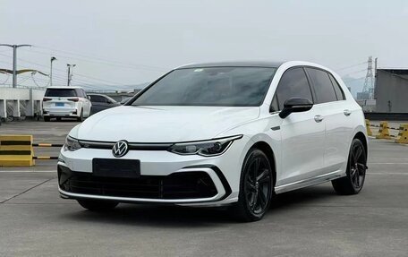 Volkswagen Golf VIII, 2023 год, 2 189 000 рублей, 2 фотография