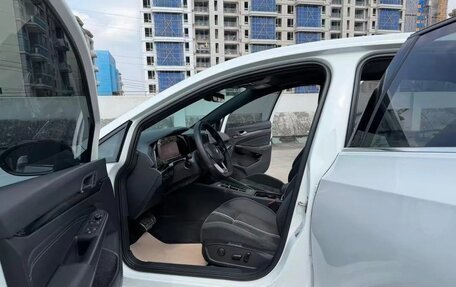 Volkswagen Golf VIII, 2023 год, 2 189 000 рублей, 8 фотография