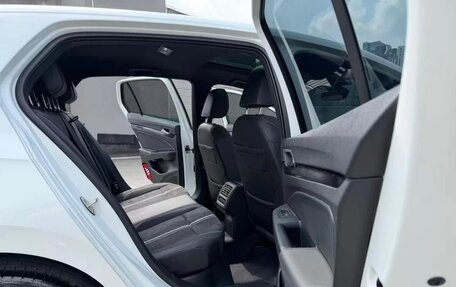 Volkswagen Golf VIII, 2023 год, 2 189 000 рублей, 5 фотография