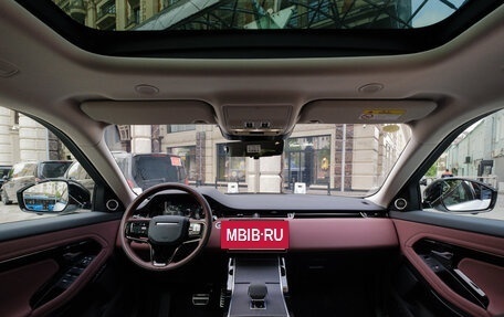 Land Rover Range Rover Evoque II, 2025 год, 5 600 000 рублей, 17 фотография