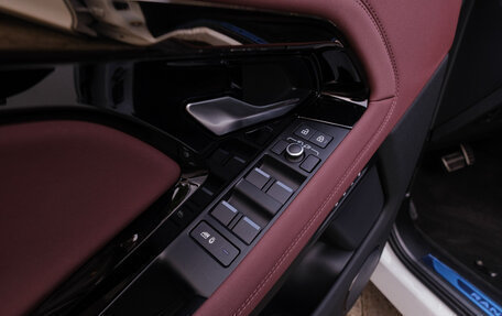 Land Rover Range Rover Evoque II, 2025 год, 5 600 000 рублей, 31 фотография