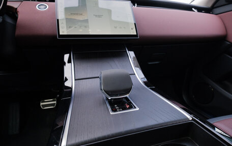 Land Rover Range Rover Evoque II, 2025 год, 5 600 000 рублей, 34 фотография