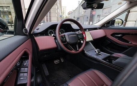 Land Rover Range Rover Evoque II, 2025 год, 5 600 000 рублей, 33 фотография