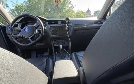Volkswagen Tiguan II, 2020 год, 3 480 000 рублей, 6 фотография