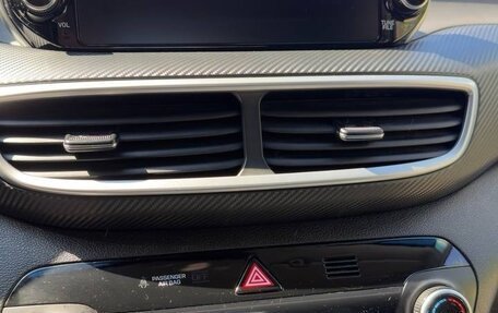 Hyundai Tucson III, 2019 год, 2 350 000 рублей, 13 фотография