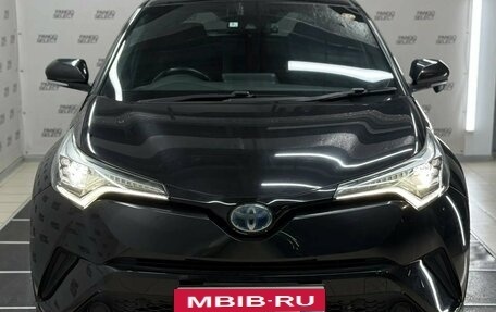 Toyota C-HR I рестайлинг, 2018 год, 1 957 000 рублей, 12 фотография