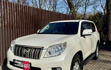 Toyota Land Cruiser Prado 150 рестайлинг 2, 2012 год, 3 050 000 рублей, 2 фотография