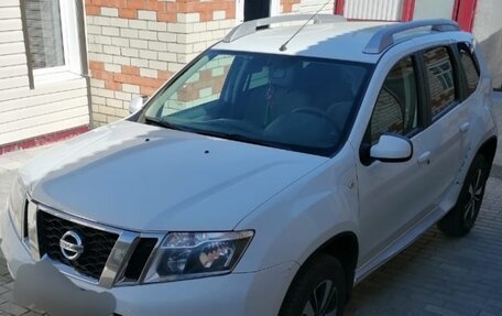 Nissan Terrano III, 2014 год, 850 000 рублей, 2 фотография