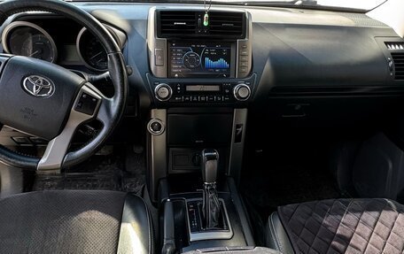 Toyota Land Cruiser Prado 150 рестайлинг 2, 2012 год, 3 050 000 рублей, 9 фотография