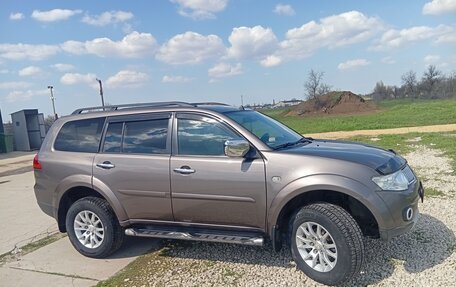 Mitsubishi Pajero Sport II рестайлинг, 2011 год, 1 800 000 рублей, 2 фотография