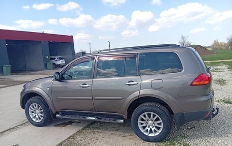 Mitsubishi Pajero Sport II рестайлинг, 2011 год, 1 800 000 рублей, 3 фотография