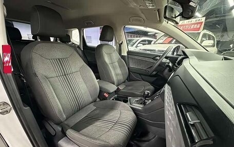 Volkswagen Tharu, 2022 год, 1 560 000 рублей, 7 фотография