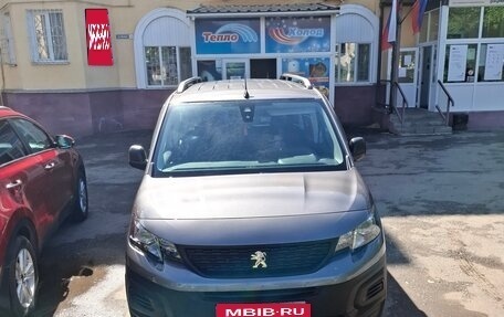Peugeot Rifter I, 2019 год, 1 650 000 рублей, 1 фотография