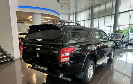Mitsubishi L200 IV рестайлинг, 2015 год, 2 104 000 рублей, 9 фотография