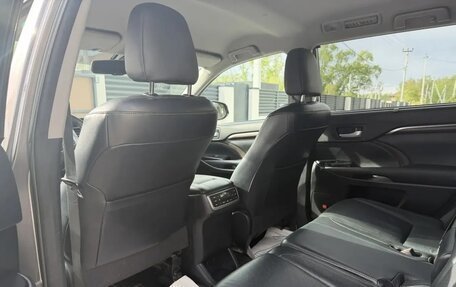 Toyota Highlander III, 2014 год, 3 180 000 рублей, 5 фотография