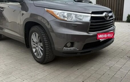Toyota Highlander III, 2014 год, 3 180 000 рублей, 2 фотография