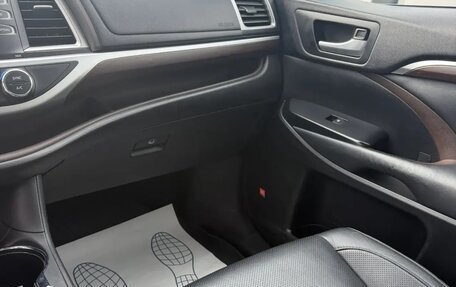 Toyota Highlander III, 2014 год, 3 180 000 рублей, 7 фотография