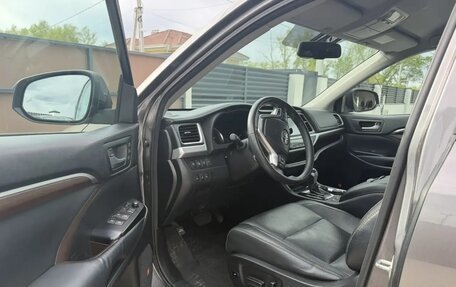 Toyota Highlander III, 2014 год, 3 180 000 рублей, 3 фотография