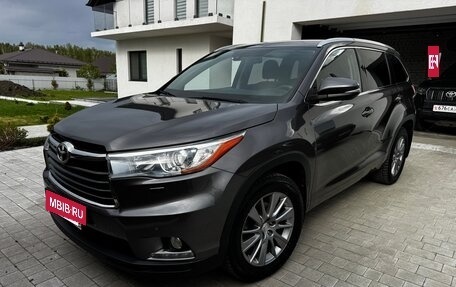 Toyota Highlander III, 2014 год, 3 180 000 рублей, 8 фотография
