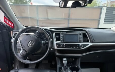 Toyota Highlander III, 2014 год, 3 180 000 рублей, 4 фотография