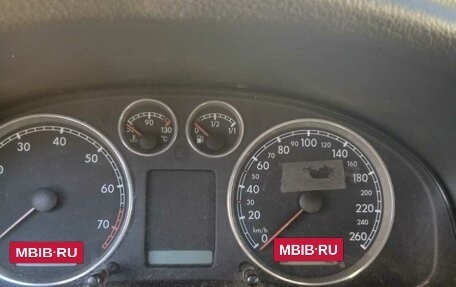 Volkswagen Passat B5+ рестайлинг, 2002 год, 300 000 рублей, 6 фотография