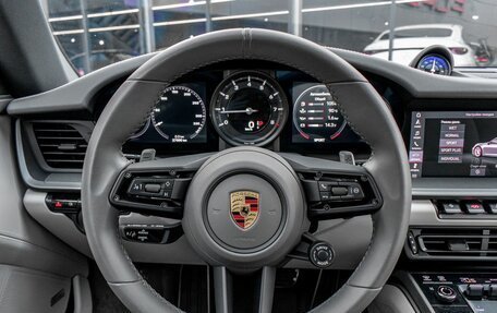 Porsche 911, 2021 год, 13 987 000 рублей, 16 фотография
