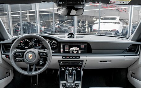 Porsche 911, 2021 год, 13 987 000 рублей, 29 фотография