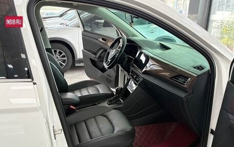 Volkswagen Tharu, 2022 год, 1 600 000 рублей, 10 фотография