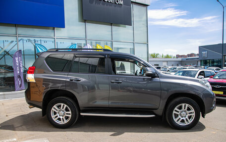 Toyota Land Cruiser Prado 150 рестайлинг 2, 2012 год, 2 995 000 рублей, 11 фотография
