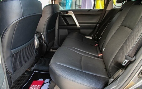 Toyota Land Cruiser Prado 150 рестайлинг 2, 2012 год, 2 995 000 рублей, 16 фотография