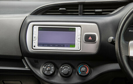 Toyota Vitz, 2014 год, 738 000 рублей, 18 фотография