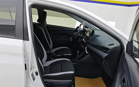 Toyota Yaris XP150 рестайлинг, 2022 год, 1 034 360 рублей, 8 фотография