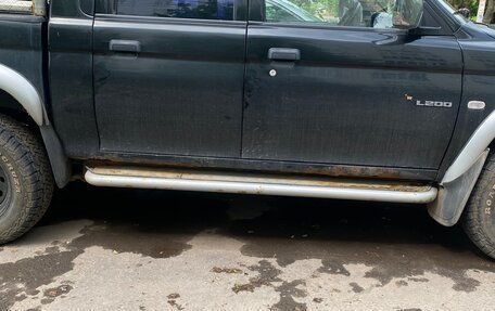 Mitsubishi L200 III рестайлинг, 2005 год, 505 000 рублей, 4 фотография