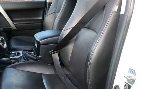 Toyota Land Cruiser Prado 150 рестайлинг 2, 2020 год, 5 900 000 рублей, 9 фотография