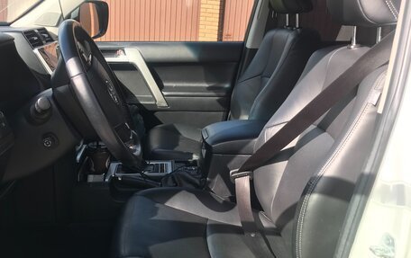 Toyota Land Cruiser Prado 150 рестайлинг 2, 2020 год, 5 900 000 рублей, 12 фотография