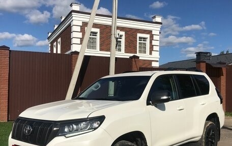 Toyota Land Cruiser Prado 150 рестайлинг 2, 2020 год, 5 900 000 рублей, 5 фотография
