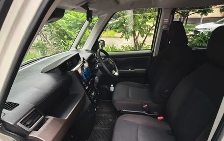 Toyota Roomy I, 2023 год, 1 450 000 рублей, 19 фотография