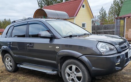 Hyundai Tucson III, 2008 год, 735 000 рублей, 2 фотография