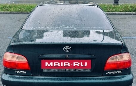 Toyota Avensis III рестайлинг, 2001 год, 350 000 рублей, 4 фотография