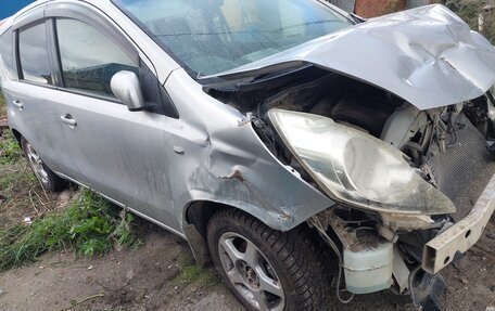 Nissan Note II рестайлинг, 2010 год, 350 000 рублей, 3 фотография