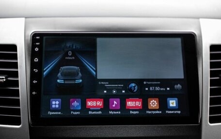 Mitsubishi Outlander III рестайлинг 3, 2011 год, 1 150 000 рублей, 14 фотография