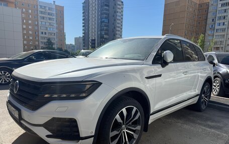 Volkswagen Touareg III, 2019 год, 5 800 000 рублей, 2 фотография