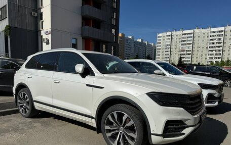 Volkswagen Touareg III, 2019 год, 5 800 000 рублей, 3 фотография
