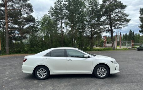 Toyota Camry, 2015 год, 1 780 000 рублей, 6 фотография