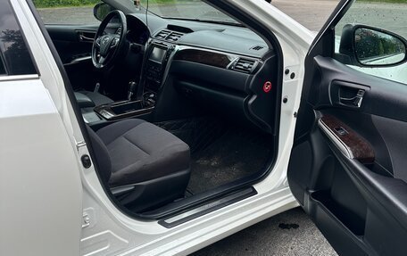Toyota Camry, 2015 год, 1 780 000 рублей, 10 фотография