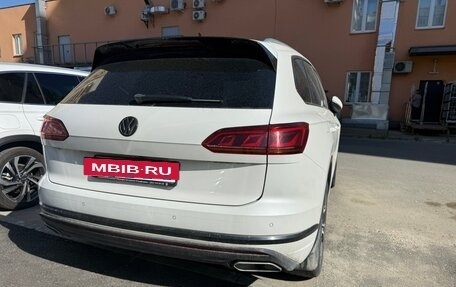 Volkswagen Touareg III, 2019 год, 5 800 000 рублей, 4 фотография