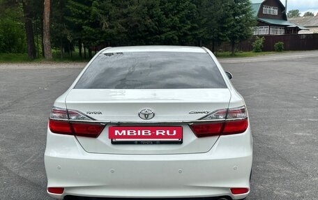 Toyota Camry, 2015 год, 1 780 000 рублей, 4 фотография